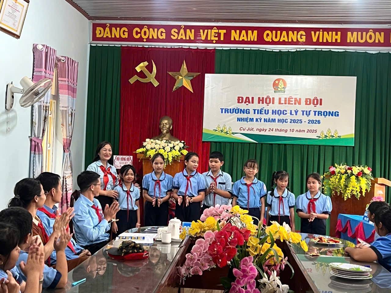 nhận nhiệm vụ